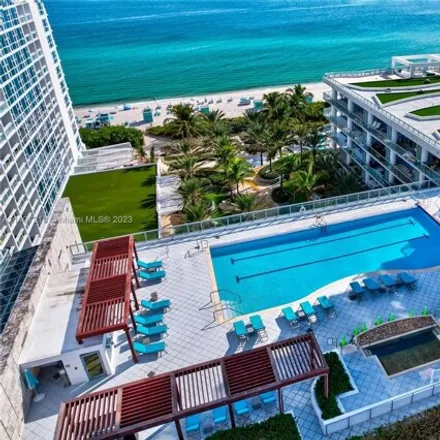 Image 4 - The Grill, Beachwalk, Atlantic Heights, Miami Beach, FL 33141, USA - Condo for sale