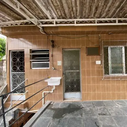 Rent this 1 bed house on Rua Conselheiro Paulino in Olaria, Rio de Janeiro - RJ