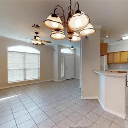 Image 4 - 282 Fraternity Row, College Station, TX 77845, USA - Condo for rent