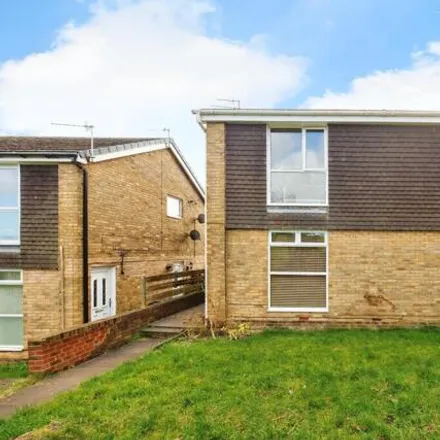 Rent this 2 bed apartment on Dunnock Drive in Sunniside, NE16 5XJ