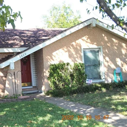 Buy this 3 bed house on 2829 Tanglewood Drive in Lancaster, TX 75134