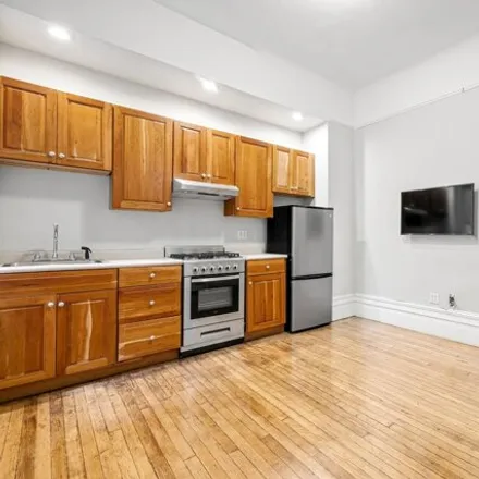 Image 4 - 43 Fifth Ave Unit 2se, New York, 10003 - Apartment for sale