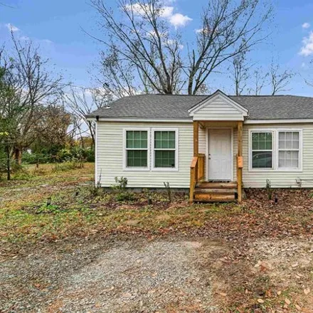 Buy this 3 bed house on 287 Ash Street in Jackson, TN 38301