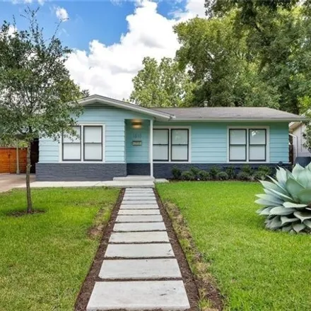 Buy this 3 bed house on 1010 Arcadia Avenue in Austin, TX 78757