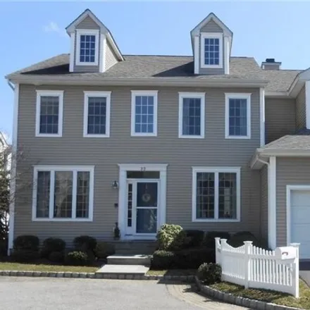 Rent this 4 bed house on 99 Amity Court in City of White Plains, NY 10603