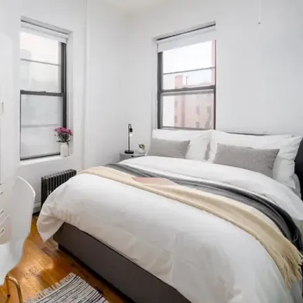 Rent this 1 bed apartment on 271 West 119th Street in New York, New York 10026