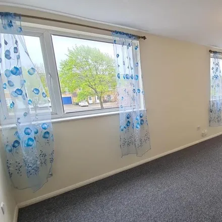 Rent this 3 bed apartment on Tophams Bakery in Katherine Drive, Dunstable