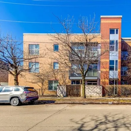 Buy this 2 bed condo on 120 North Leavitt Street in Chicago, IL 60647