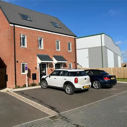 Buy this 3 bed duplex on Coot Way in Stoke Bardolph, NG14 5JW