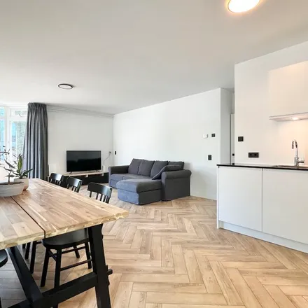Rent this 3 bed apartment on Barista Cafe in Astraat 13, 9718 CP Groningen