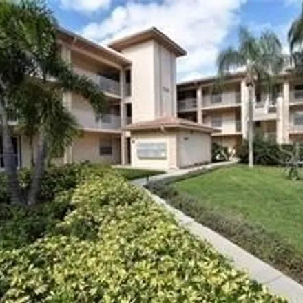 Rent this 2 bed condo on Clubside Circle in Sarasota County, FL 34299