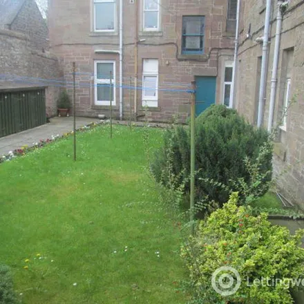 Rent this 2 bed apartment on Janefield Place in Dundee, DD4 7AD