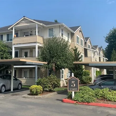 Buy this 7 bed condo on 13483 97th Avenue East in South Hill, WA 98373