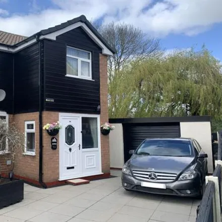 Buy this 3 bed townhouse on 14 Wareham Close in Woolston Grange, Warrington