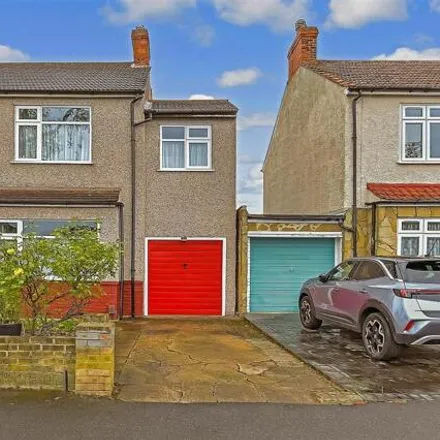 Buy this 4 bed duplex on South Gipsy Road in Crook Log, London