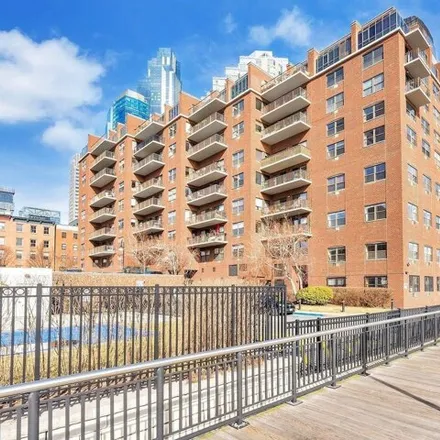 Rent this 1 bed condo on Clermont Cove in 1 Greene Street, Jersey City