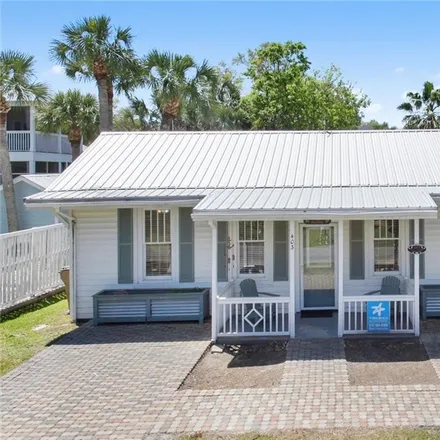 Image 2 - 403 13th Street, Tybee Island, Chatham County, GA 31328, USA - House for sale