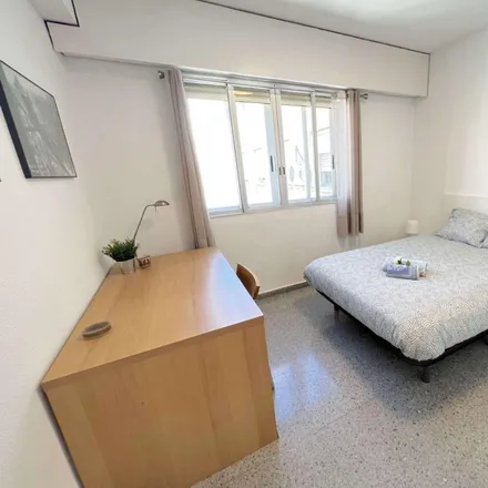 Image 5 - Carrer de Ramón Gordillo, 1, 46021 Valencia, Spain - Room for rent