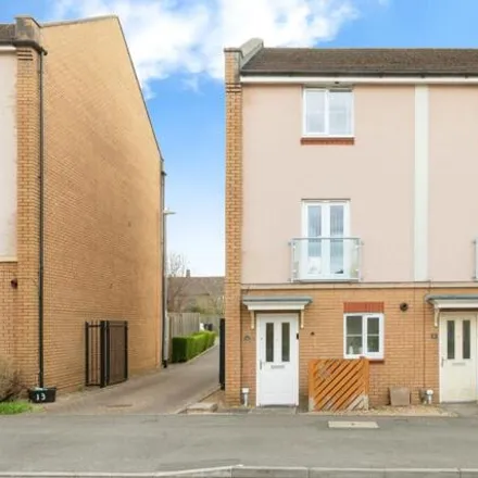 Buy this 3 bed townhouse on 17A Dorian Road in Bristol, BS7 0XN