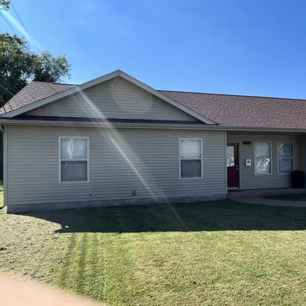 Buy this 3 bed house on 115 Maple Street in Centralia, MO 65240