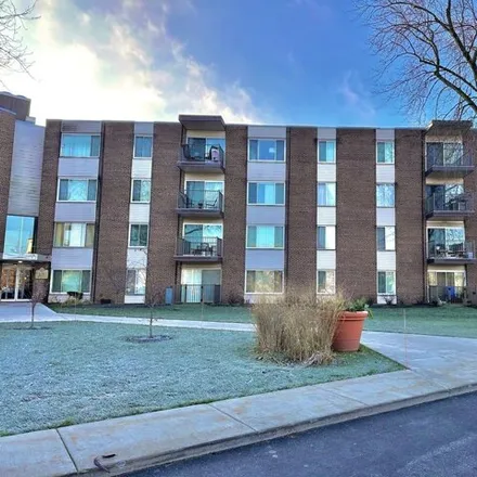 Buy this 2 bed condo on Palatine Metra Station in 137 West Wood Street, Palatine