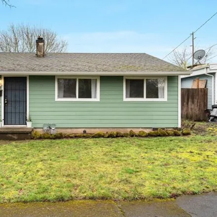 Buy this 3 bed house on 5424 Northeast 41st Avenue in Portland, OR 97211