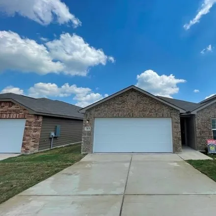 Rent this 3 bed house on Crescent Park Drive in Jarrell City Limits, TX 76537