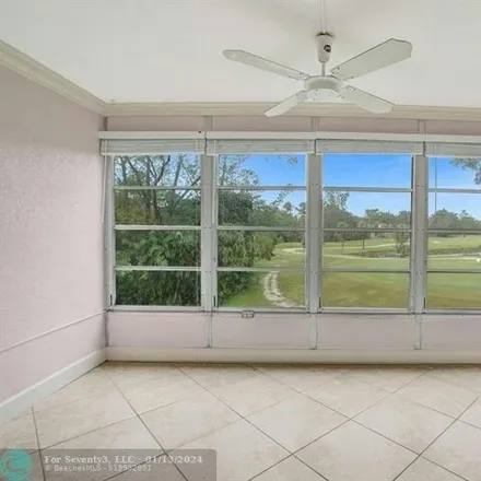 Image 7 - Country Club Drive, Margate, FL 33063, USA - Condo for rent