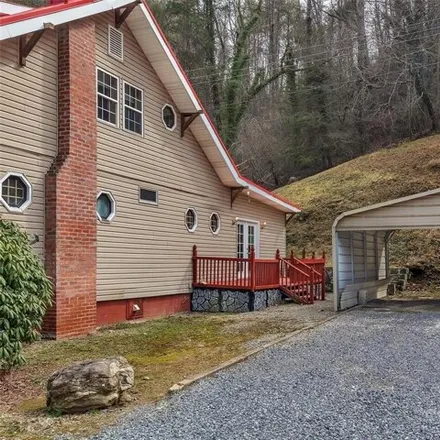 Image 9 - 2419 Asheville Highway, Canton, NC 28716, USA - House for sale