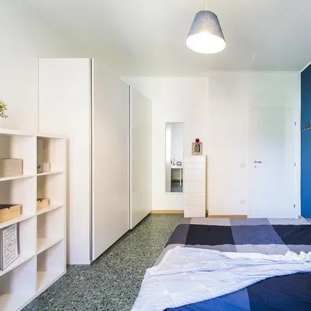 Image 2 - Via Magreglio 1, 20151 Milan MI, Italy - Room for rent