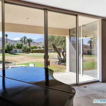 Image 9 - Lakeview Circle, Palm Springs, CA, USA - Condo for sale