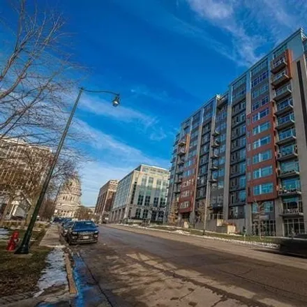 Buy this 1 bed condo on Capitol West Townhouses in Washington Place, Madison