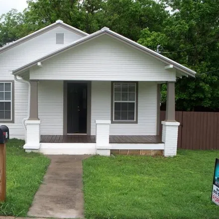 Rent this 2 bed house on 467 Shannon Street in Weatherford, TX 76086