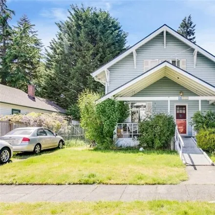 Buy this 5 bed house on 3422 South 62nd Street in Tacoma, WA 98409