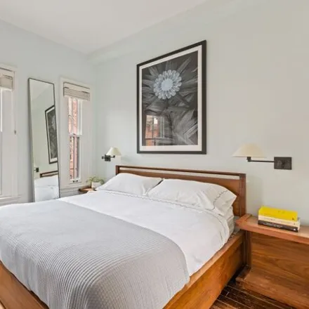 Image 5 - 7 Warren Place, New York, NY 11201, USA - House for sale