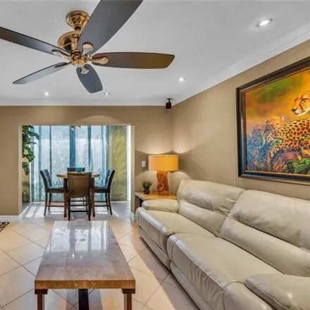 Image 7 - 5571 Bay Club Drive, Fort Lauderdale, FL 33308, USA - Condo for sale