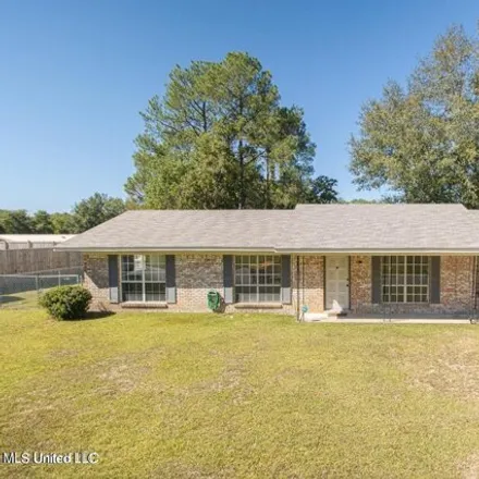 Rent this 3 bed house on 7 Briarwood West Drive in Gulfport, MS 39503