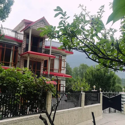 Rent this 3 bed house on Dobhi