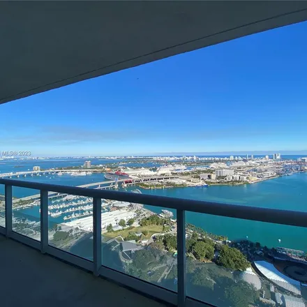 Image 2 - Lot 19-4, Biscayne Boulevard, Torch of Friendship, Miami, FL 33131, USA - Apartment for rent