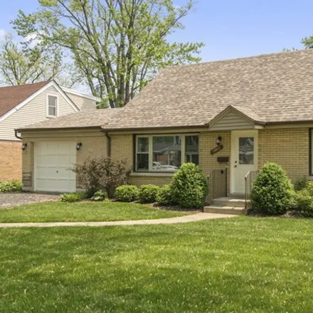 Buy this 4 bed house on 10955 Lyman Avenue in Chicago Ridge, IL 60415