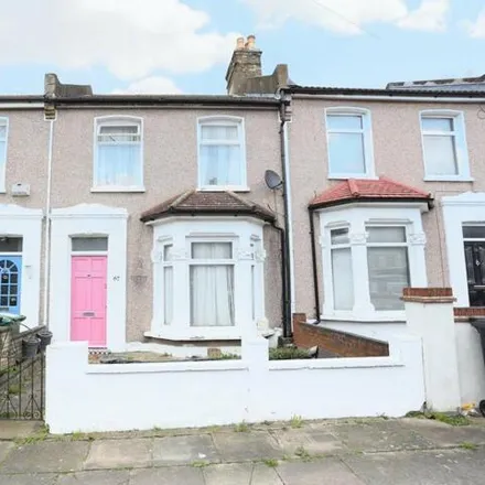 Buy this 2 bed townhouse on Glenfarg Road in London, SE6 1XW