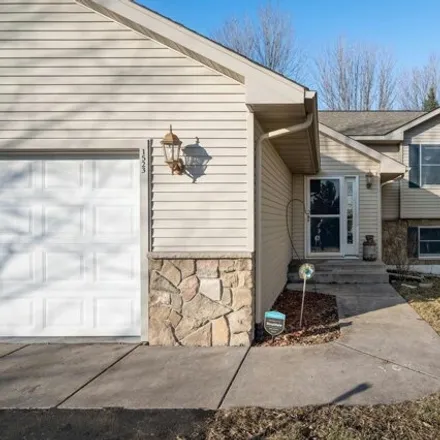 Image 3 - 1595 Hillside Circle, New Richmond, WI 54017, USA - House for sale