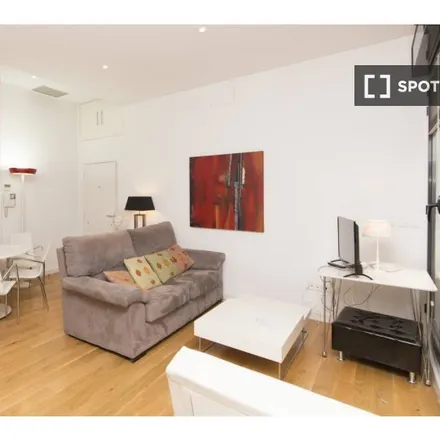 Rent this studio apartment on JLA Asociados in Calle de Ferrer del Río, 28028 Madrid