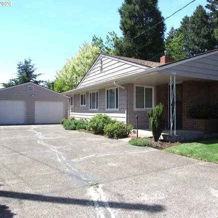 Buy this 3 bed house on 4833 Southeast 80th Avenue in Portland, OR 97206