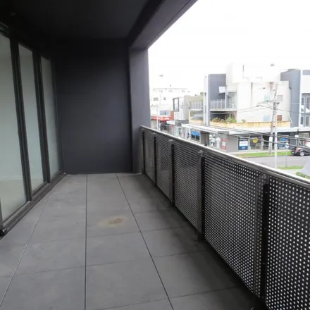 Rent this 3 bed apartment on Jellis Craig in Bent Street, Northcote VIC 3070