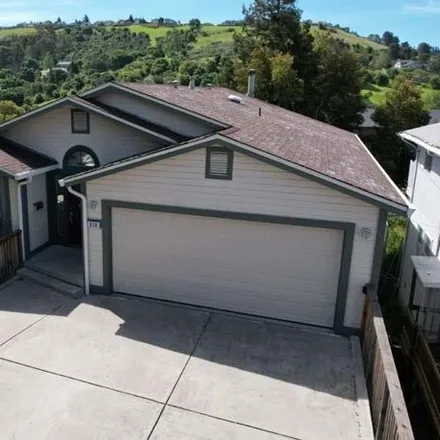 Buy this 6 bed house on 604 Heald Court in Crockett, Contra Costa County