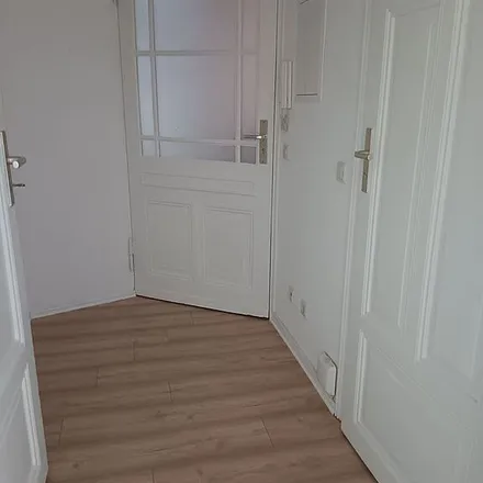 Rent this 2 bed apartment on Landeskronstraße 21 in 02826 Görlitz, Germany