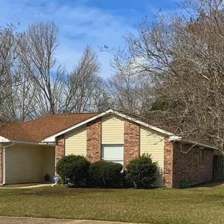 Buy this 3 bed house on 226 Westminster Drive in Huntwyck Village, St. Tammany Parish