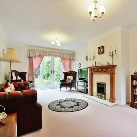 Image 2 - Chichester Close, West Timperley, M33 4TR, United Kingdom - House for sale