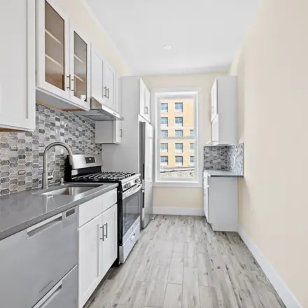 Image 4 - 1143 Saint Marks Avenue, New York, NY 11213, USA - Apartment for rent